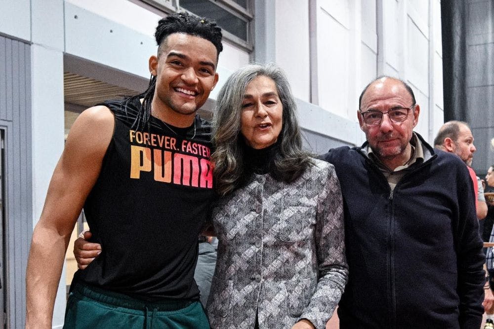 Γιορτινή ατμόσφαιρα σε ΟΑΚΑ και Άγιο Κοσμά-pics runbeat.gr